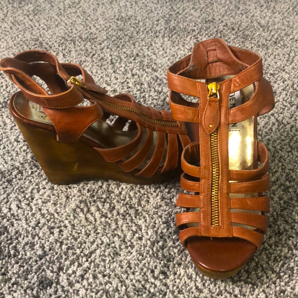 Brown Wedges
